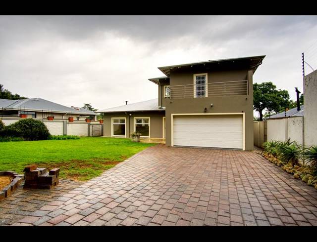 3 BEDROOM HOUSE FOR SALE IN LINDEN